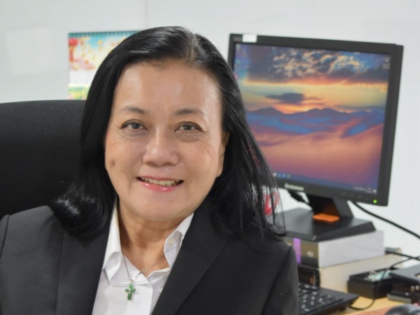 Josephine Chong